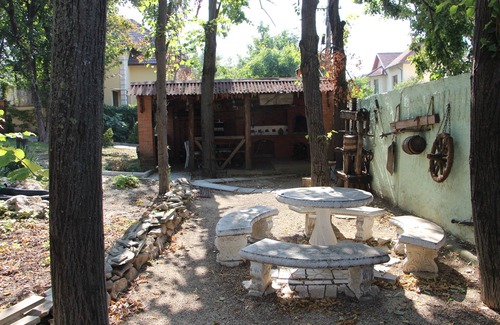 Codru Villa | Villa Codru (near Milestii Mici Winery).