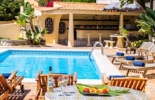 Montechoro Villa | Villa Crisandra by Algarve Vacation