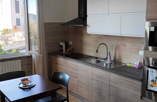 Boissano Apartment | Villa Cristina: 360°sea and mountain views, parking, wifi and free barbecue area