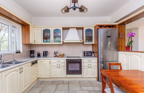 Gazatika Villa | Villa Crystal - Five Bedroom Villa, Sleeps 11