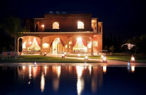 Oulad Hassoune Villa | Villa Dar MOUDAR Marrakech large pool and garden with authentic architecture