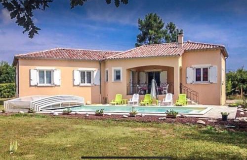 Lablachere Villa | Villa de charme avec piscine couverte et 2500m2 de terrain
