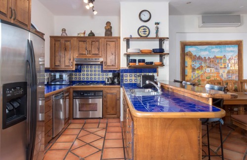 Pedregal Villa | Villa de Tres Hermanas: Walk Pedregal to Downtown Cabo & Marina Promos Avail.