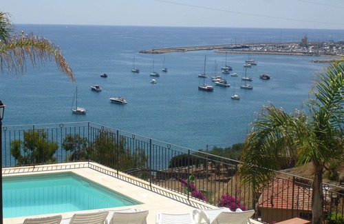 Aregai Apartment | villa del mare ligure