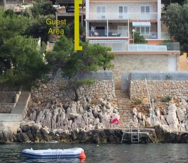 Prizba House | Villa Desiree