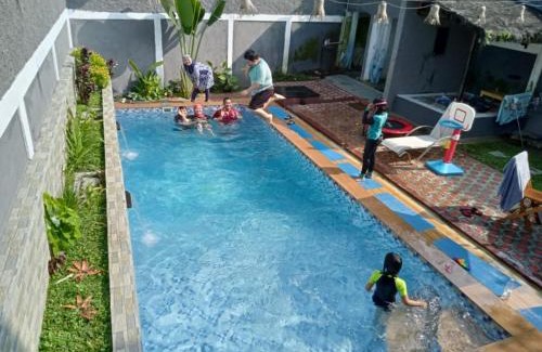Jambu Luwuk Villa | Villa Dhanty