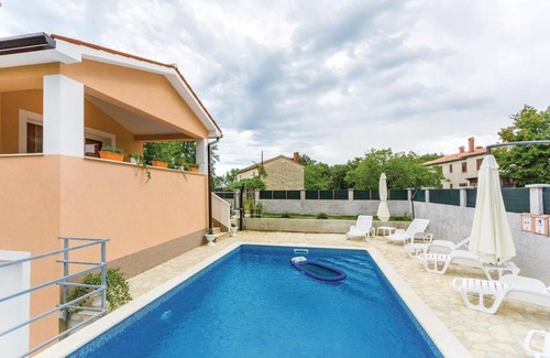 Sumber Villa | Villa Dina