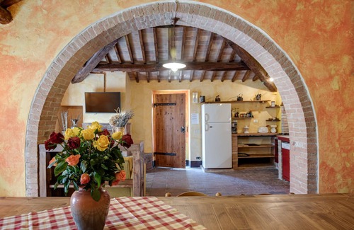 Murlo Villa | Villa Dipendenza, Historic Holding with wonderful swimming pool