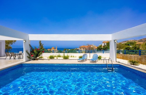 Pachyammos Villa | Villa Eagles Nest - Four Bedroom Villa, Sleeps 9