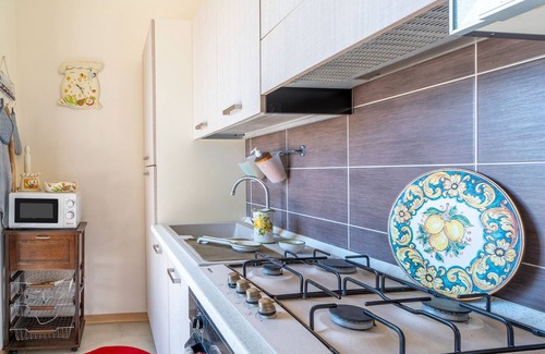 Reitani Villa | Villa "Emerald" with Sea View, Garden & Wi-Fi