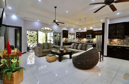 Esterillos Oeste Villa | Villa Encantada By Vacation Pura Vida
