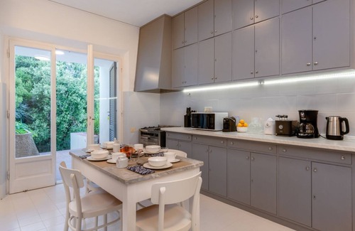 Bagno-Sprizze Villa | Villa Escalina with private beach, sea access and air conditioning
