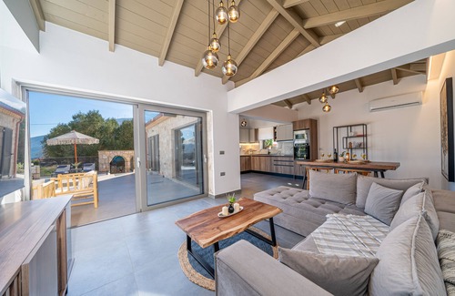 Divarata Villa | Villa Fernando - F&A Golden Stone Villas 2 bedrooms with private pool