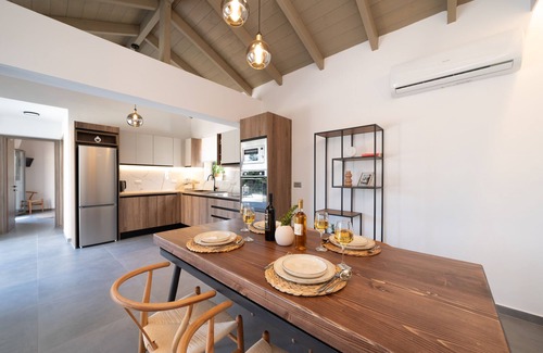 Divarata Villa | Villa Fernando - F&A Golden Stone Villas 2 bedrooms with private pool