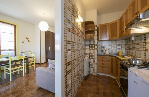 Colombare Apartment | Villa Fiorita - Apt 4 - Mimosa, Sirmione, Italy