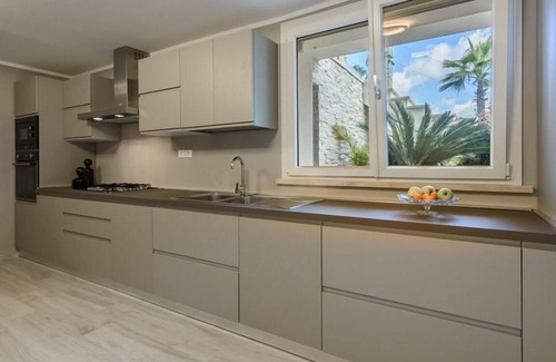 Querceta Villa | Villa Fiumetto Comfortable holiday residence