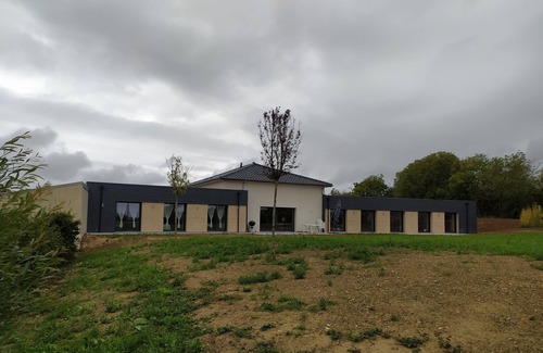 Hesdin-l'Abbe House | Villa for 8 people on a horse farm