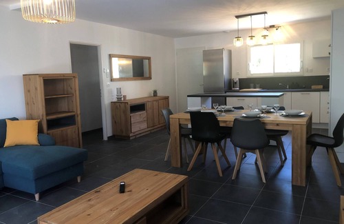 Saint-Laurent-de-Carnols Villa | Villa au Coeur de la Vallée de Cèze