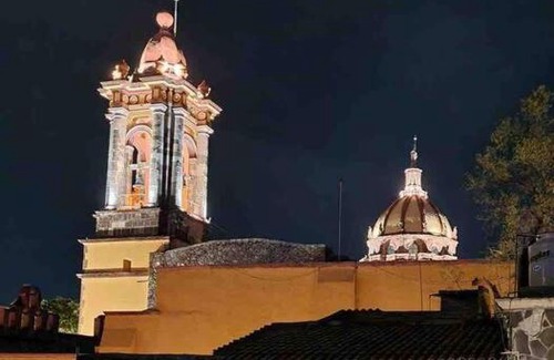 Zona Centro Apartment | Villa Golondrinas, in Main Downtown, with A/C and Free Parking!