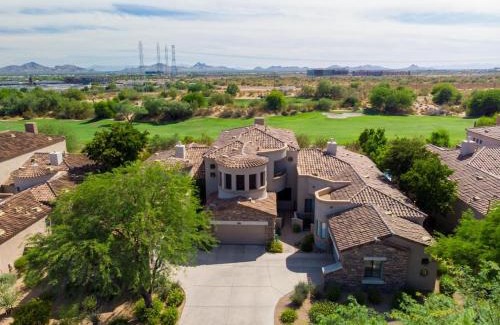 Talon Retreat House | Villa Grayhawk townhouse