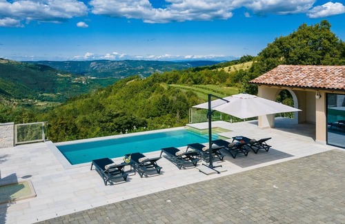 Kircija Villa | Villa Grazia with heated pool