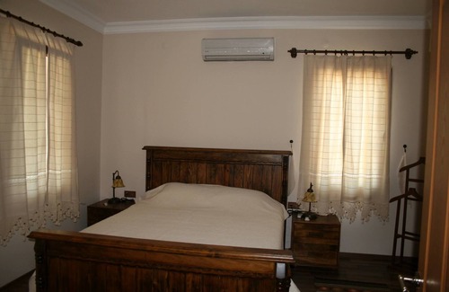 Ula Bed & Breakfast | Villa Gultekin B&B with a private swimming pool