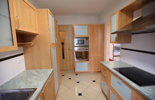 Aich House | Villa Hasi