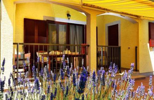 Kastelir-Labinci Villa | Villa Henne