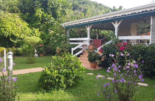 Le Carbet House | VILLA IN A GREEN GARDEN OR QUIET DOMIN E