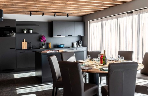Maboge Villa | Villa in Belgium with Private Terrace