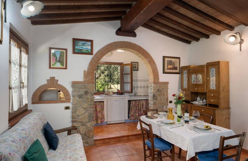 Bibbona Villa | Villa in Bibbona with 2 bedrooms sleeps 4