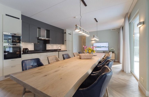 Colijnsplaat House | Villa in Colijnsplaat with Private Pool & Sauna