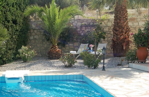 Kirianna Villa | Villa in Crete with Pool and Sea View