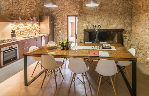 Lloret de Vistalegre Villa | Villa in Lloret with Mountain Views & Pool