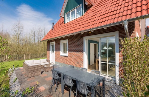 Ferienpark Gut Langen Villa | Villa in Germany with Sauna and Garden