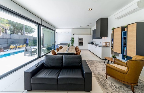 L'Escala Villa | Villa in L’Escala near Riells Beach