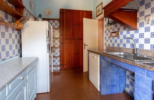 Magazzini Villa | Villa in Magazzini with 5 bedrooms sleeps 10