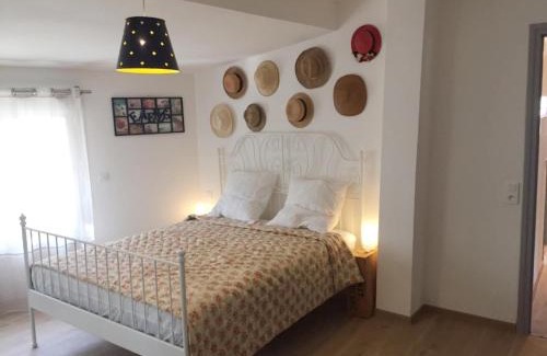 Olonzac Villa | Villa in Olonzac with Pool near Lac du Jouarres