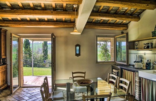 Ostra Villa | Villa in Ostra with 2 bedrooms sleeps 4