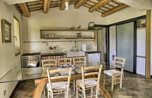 Ostra Villa | Villa in Ostra with 2 bedrooms sleeps 4