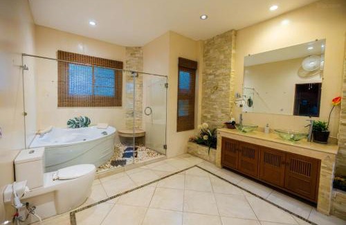 Nong Chaeng Villa | Villa in Pattaya City