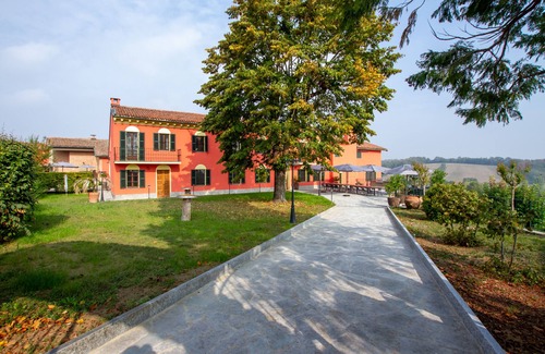 Fubine Villa | Villa in Piedmont with private pool in the middle of the Tenuta CostaRossa winery