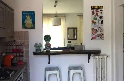 Camaiore House | Villa in Versilia, swimming pool10x5 private fenced, 9kmdal sea, garden, barbecue