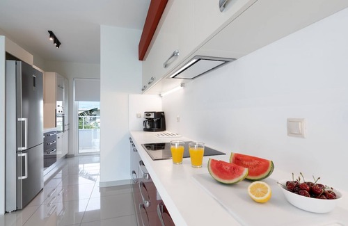 Tsikalaria Villa | Villa Isabella Luxury Living rooftop Jacuzzi.