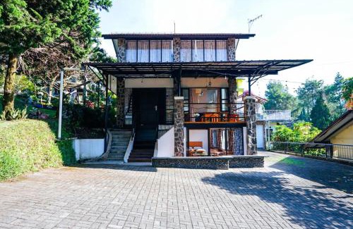 Parongpong Villa | Villa Istana Bunga - HAven House