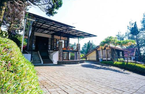 Parongpong Villa | Villa Istana Bunga - HAven House
