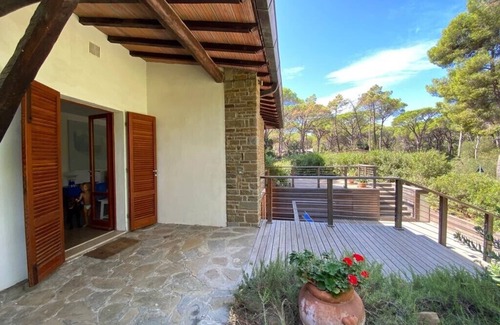 Roccamare Villa | Villa Isabel - A Modern Beach House wifi beach