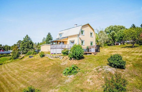 Follinge House | Villa Kakelbont!