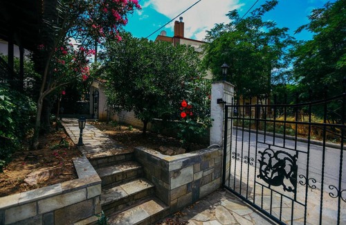 Trilofon House | Villa Kalma