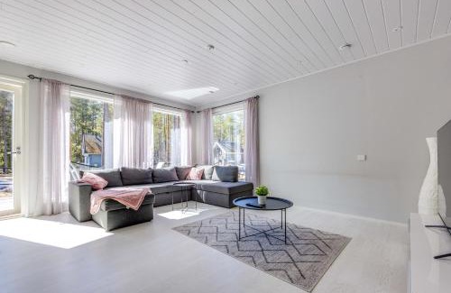 Kalajoki Apartment | Villa Karhunkääpä